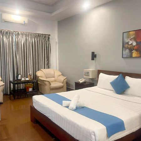 Best Central Point Hotel Phnom Penh Dış mekan fotoğraf