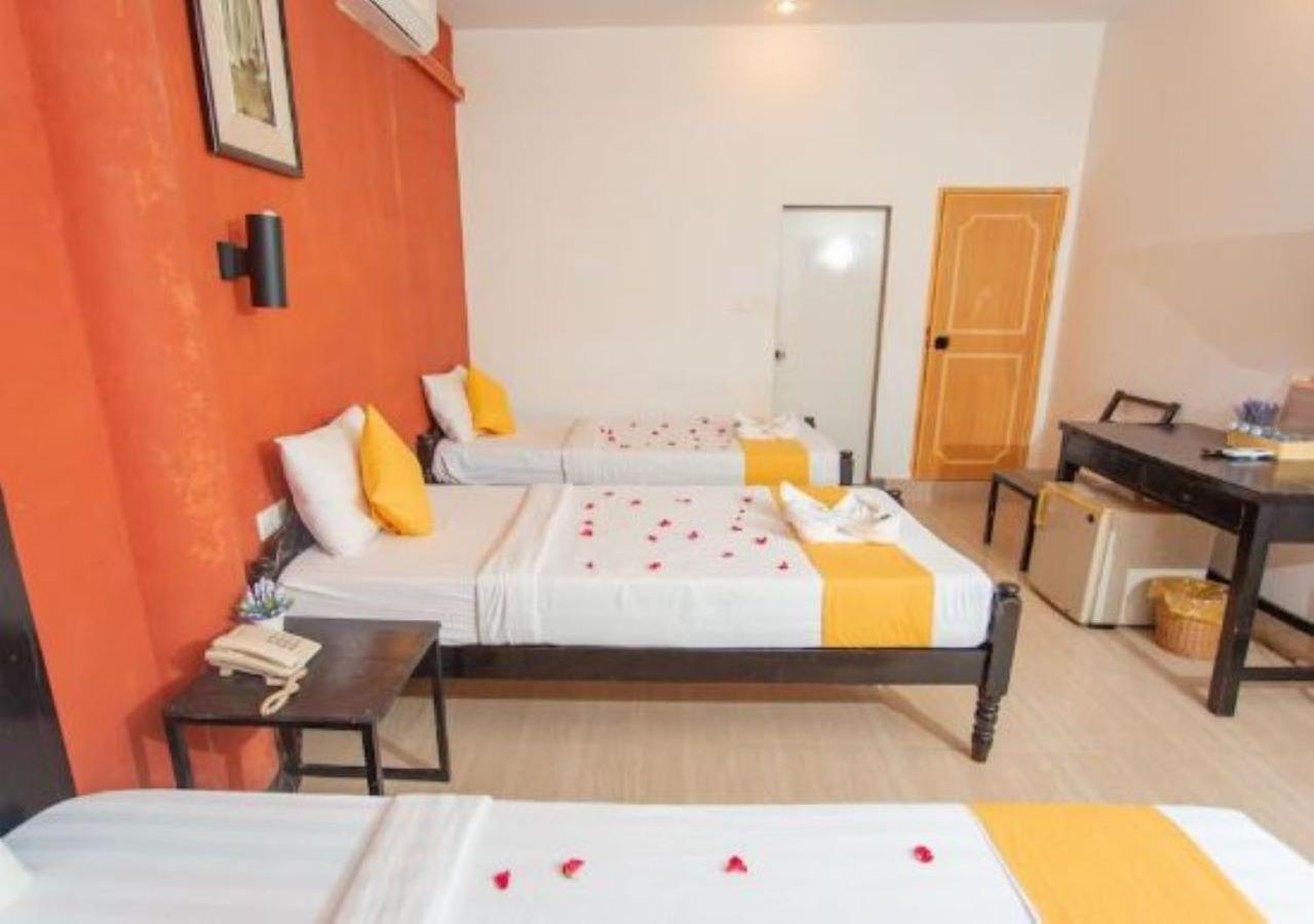 Best Central Point Hotel Phnom Penh Dış mekan fotoğraf