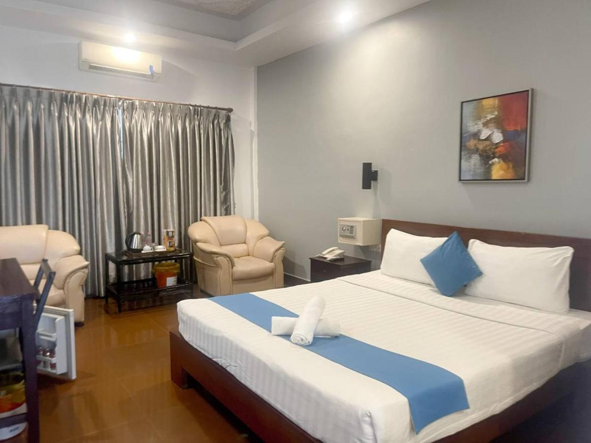 Best Central Point Hotel Phnom Penh Dış mekan fotoğraf