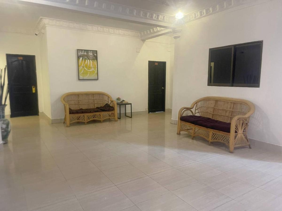 Best Central Point Hotel Phnom Penh Dış mekan fotoğraf