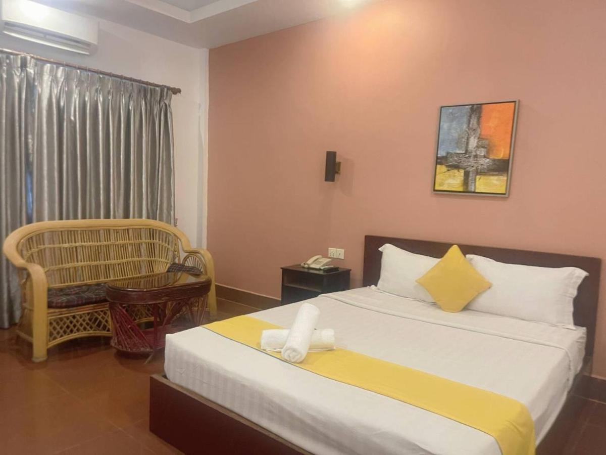 Best Central Point Hotel Phnom Penh Dış mekan fotoğraf