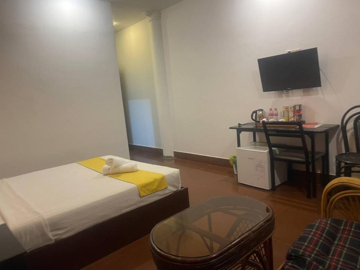 Best Central Point Hotel Phnom Penh Dış mekan fotoğraf