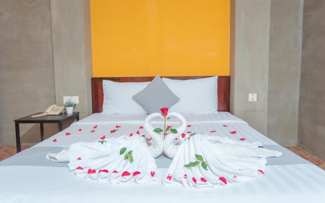 Best Central Point Hotel Phnom Penh Dış mekan fotoğraf